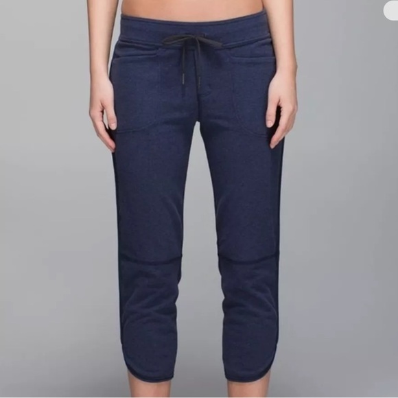 Lululemon Keep It Cool Crop Heathered Deep Navy - Picture 8 of 9